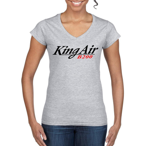 KING AIR B200 Women's V-Neck Tee. - Mach 5